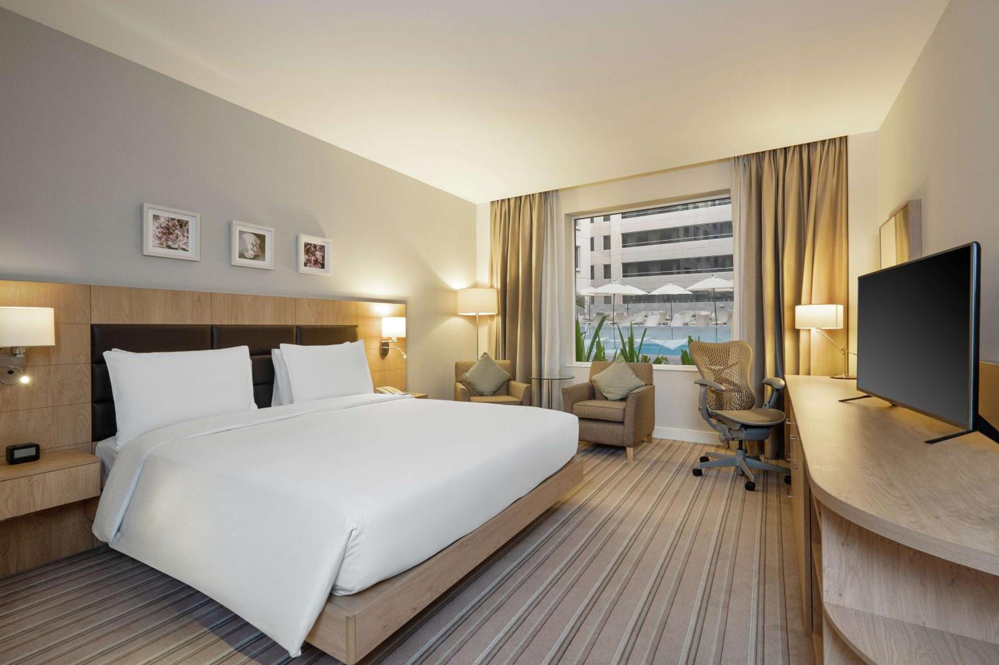 Hilton Garden Dubai, Mall Avenue Hotel Dubai
