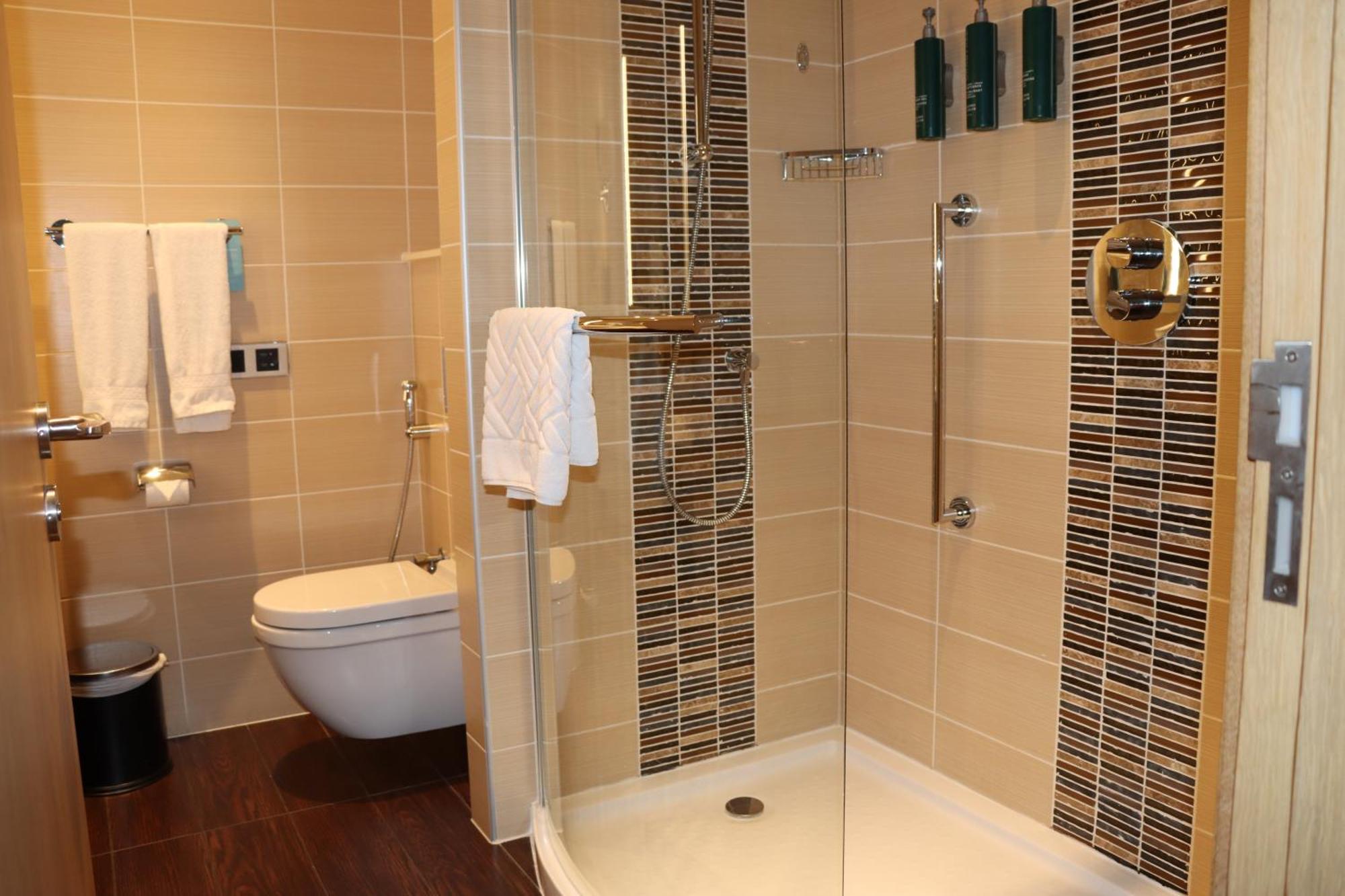 Hotel Hilton Garden Dubai, Mall Avenue